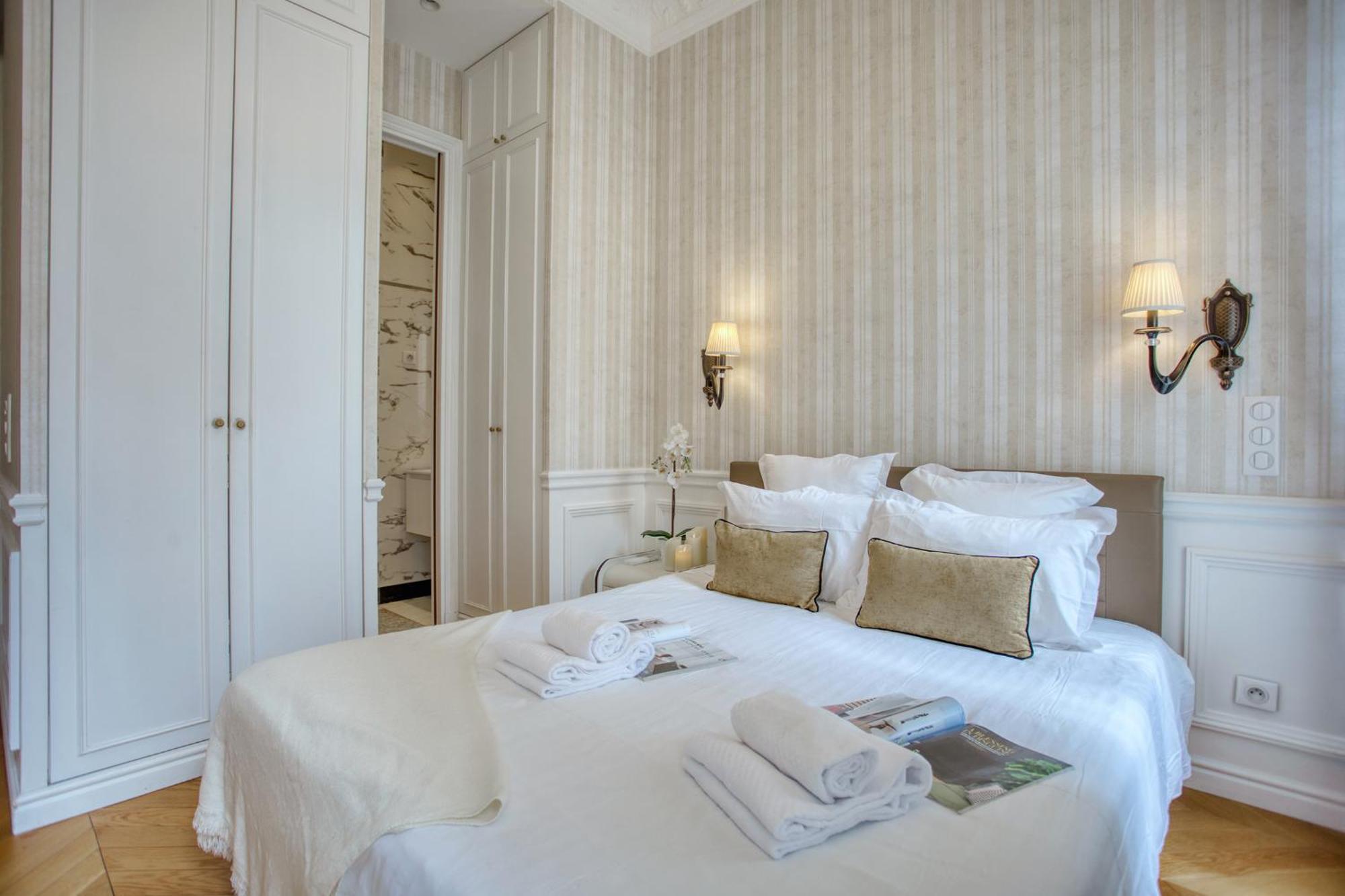 Luxueux 200M2 5Ch Champs Elysees A 1Min Perle Rare Parigi Esterno foto