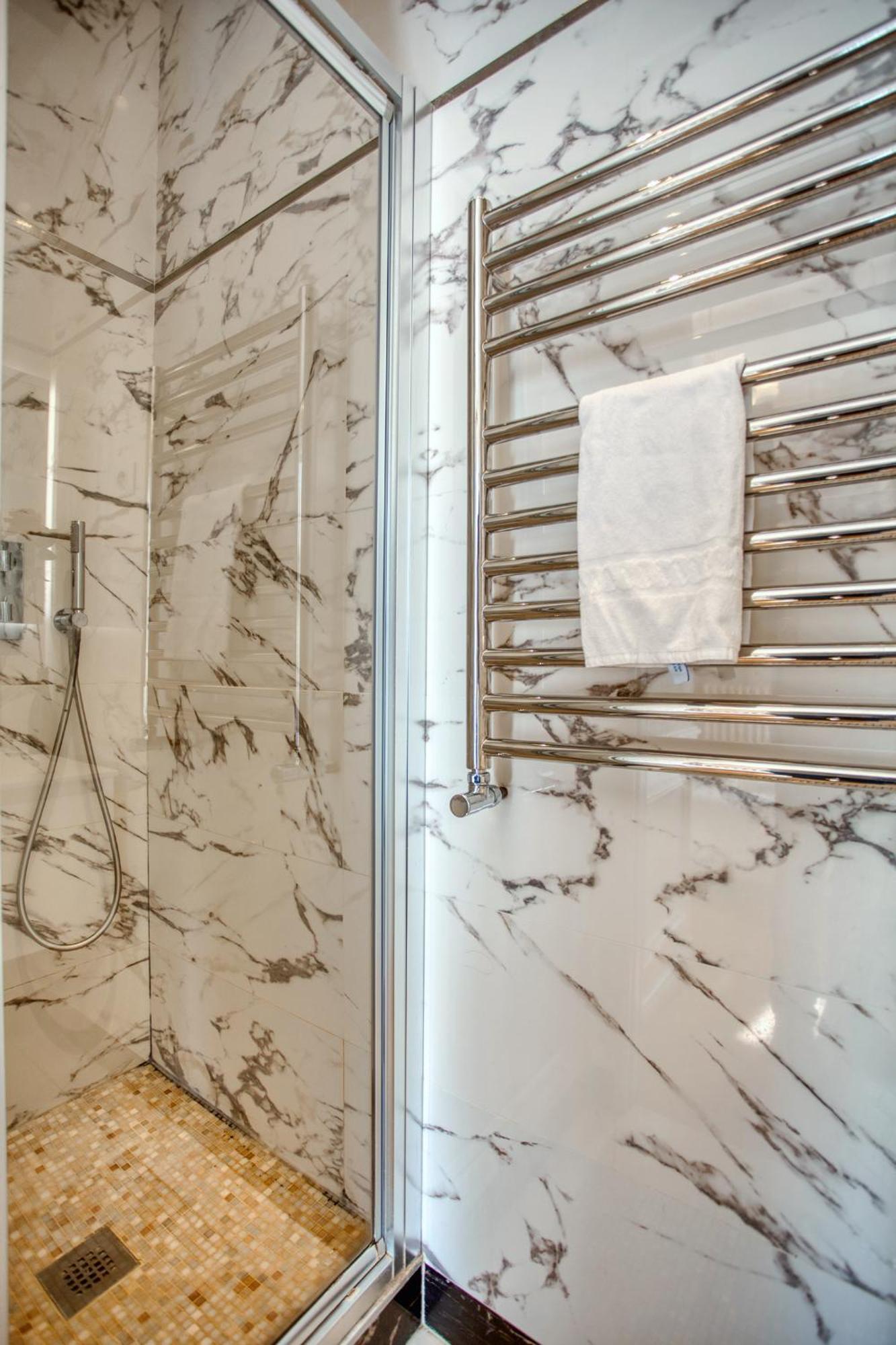 Luxueux 200M2 5Ch Champs Elysees A 1Min Perle Rare Parigi Esterno foto
